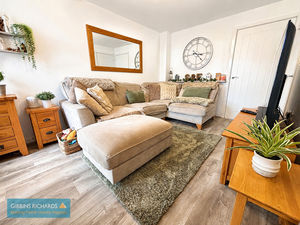 Lounge- click for photo gallery